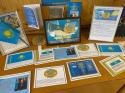 В Павлодарском филиале проведена выставка в честь празднования 30-летия государственных символов Республики Казахстан